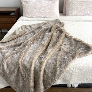 Faux fur throw/blanket.